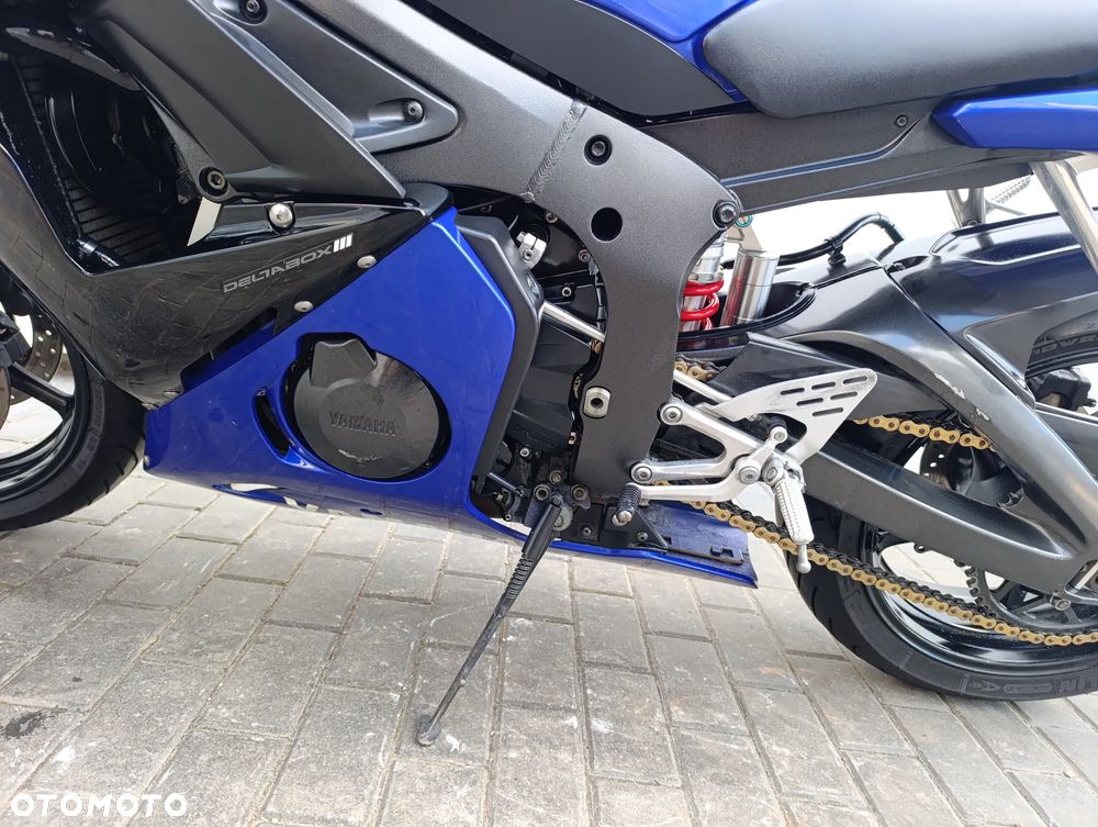 Yamaha R6 - 13