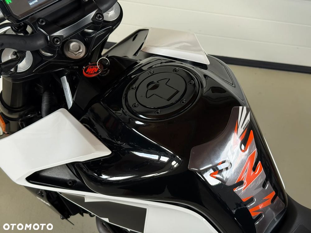 KTM Duke 125 - 22