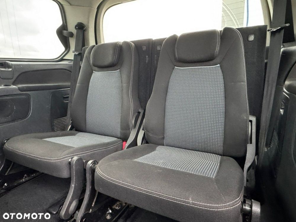 Ford Galaxy - 18