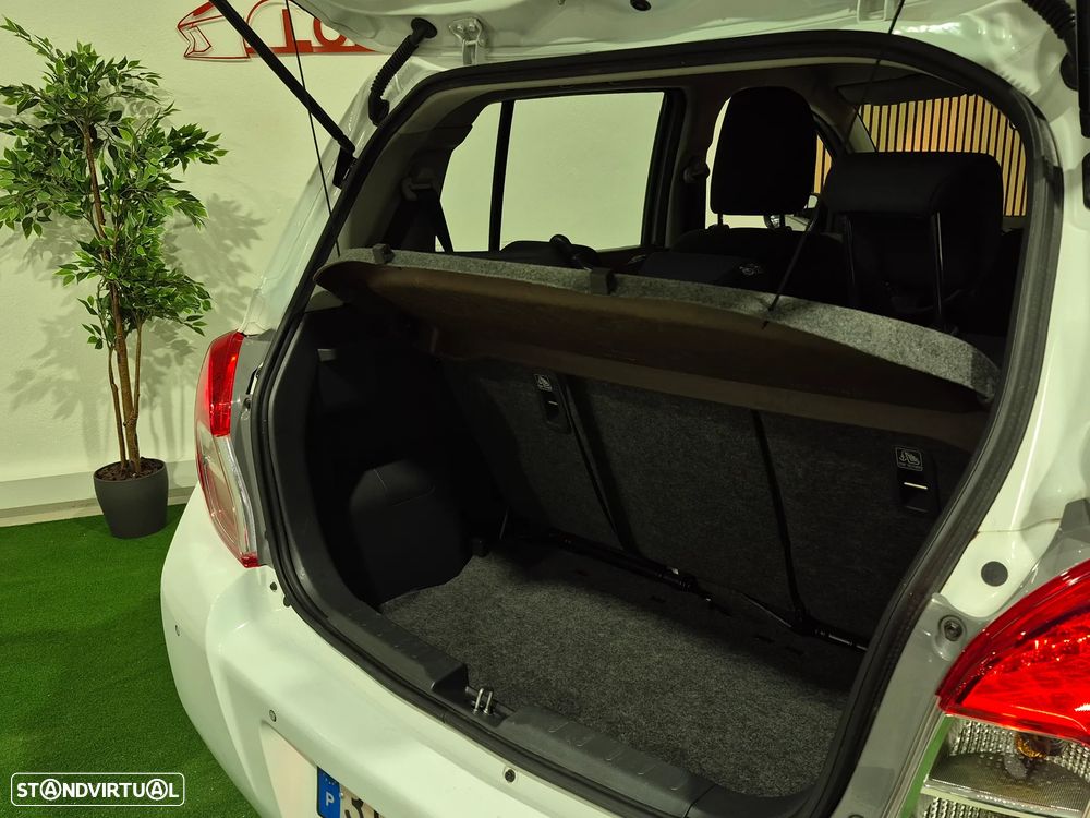 Suzuki Celerio 1.0 GL - 23