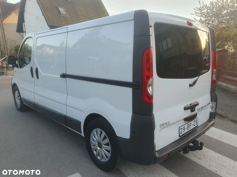 Opel Vivaro - 12