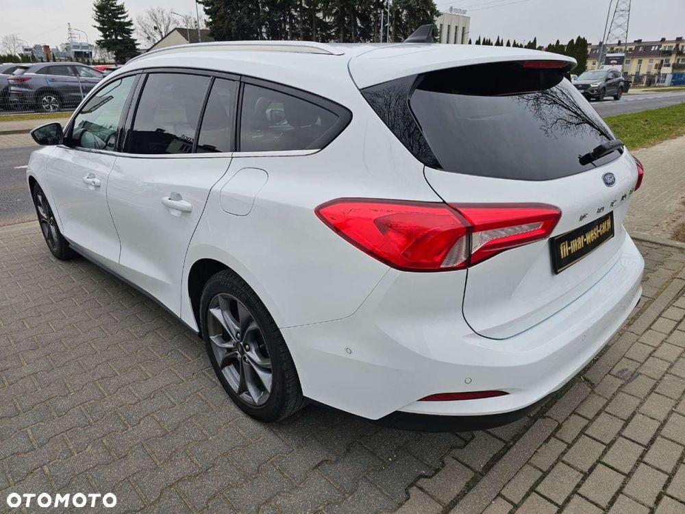 Ford Focus - 9