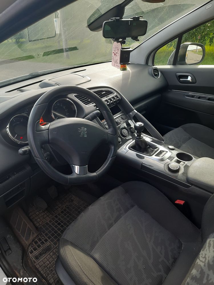 Peugeot 3008 2.0 HDi Allure - 4