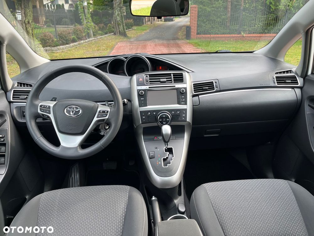 Toyota Verso 1.8 Prestige 7os MS - 14
