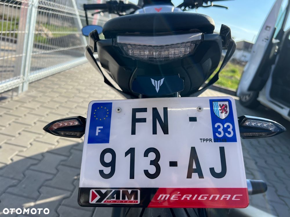 Yamaha MT - 22