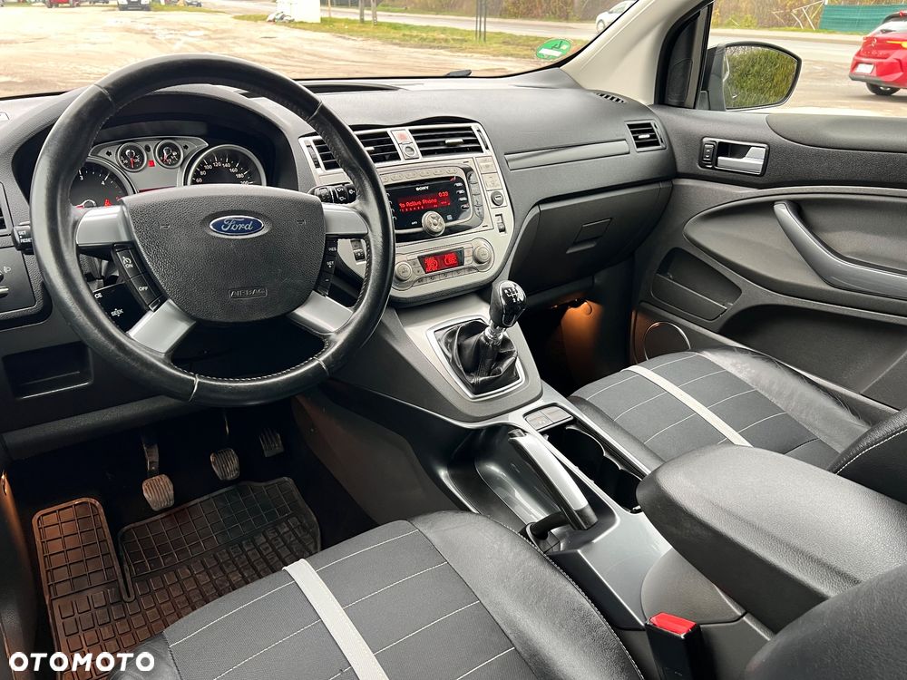 Ford Kuga 2.0 TDCi 4x4 Titanium - 14