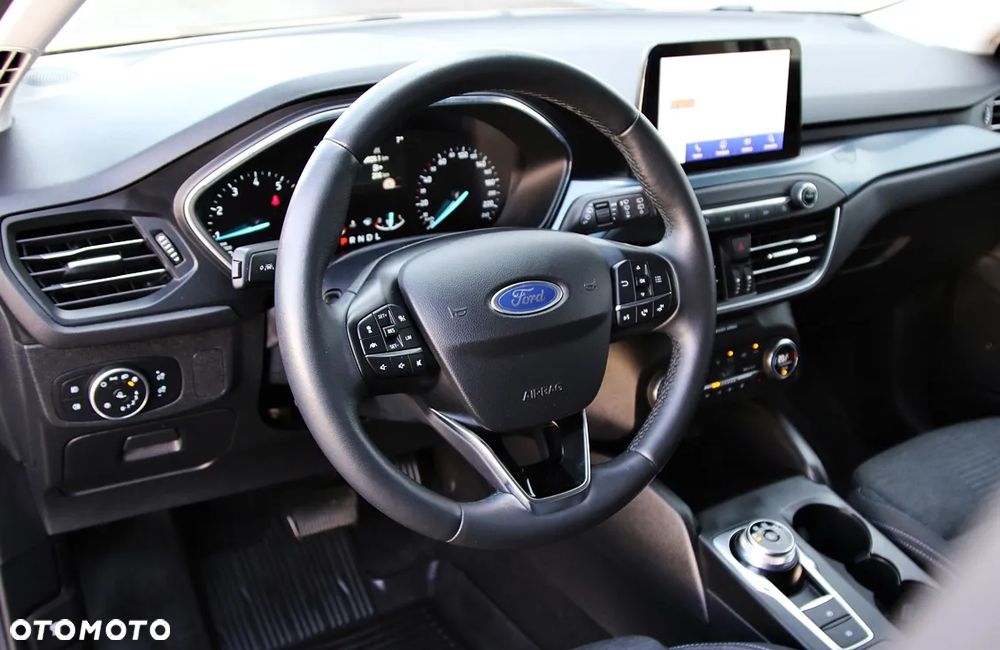 Ford Focus 1.0 EcoBoost Active - 22