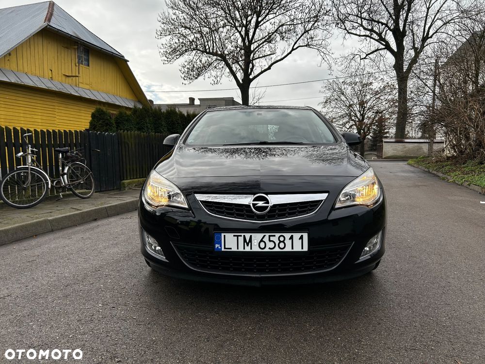 Opel Astra 1.4 Turbo Edition - 2