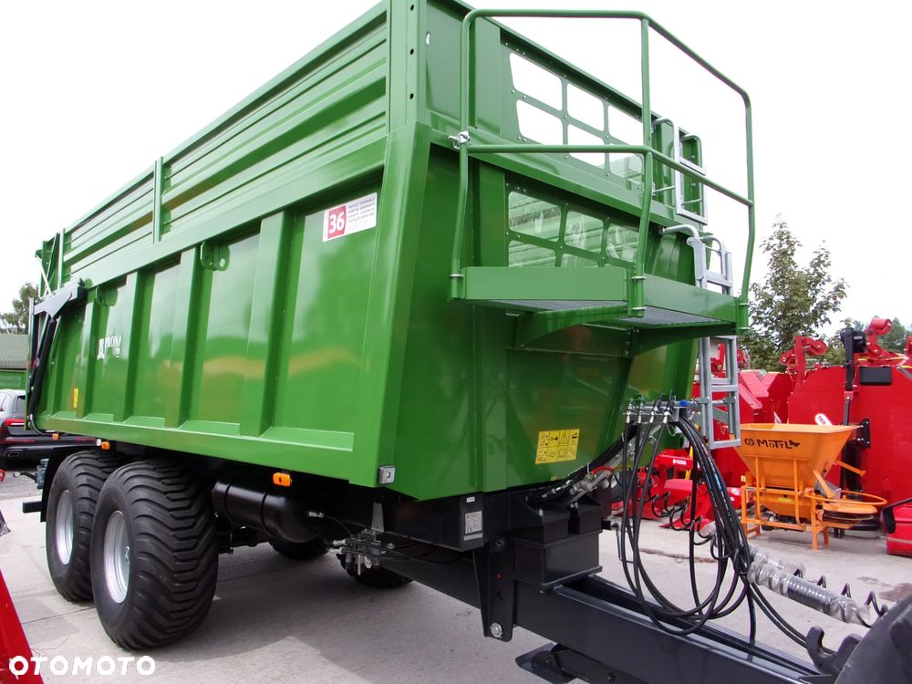 Pronar Przyczepa skorupowa T669 /T-700 XL tandem 14 ton, nadstawy, plandeka, oś skrętna - 1