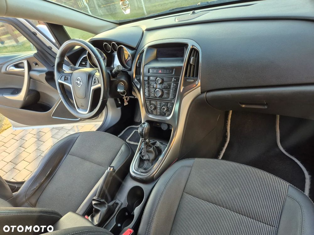 Opel Astra 1.7 CDTI Cosmo - 12