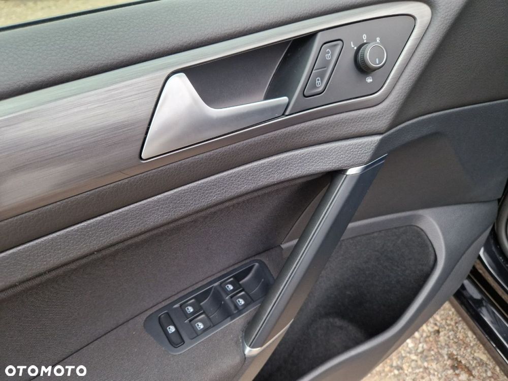 Volkswagen Golf e-Golf - 9