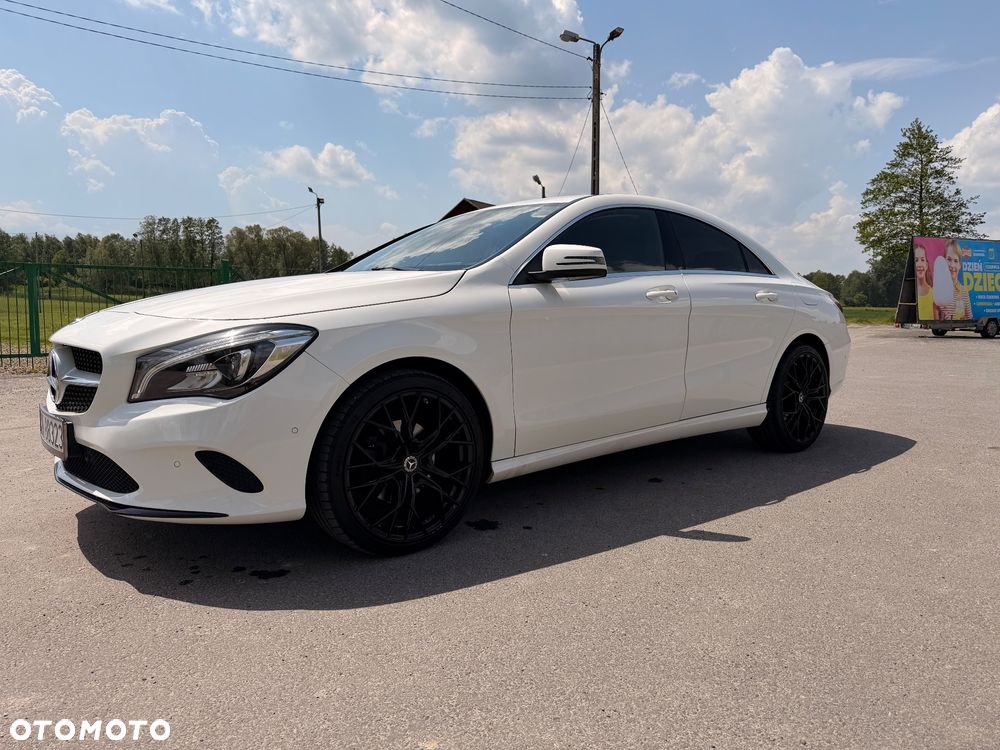 Mercedes-Benz CLA 200 7G-DCT - 3