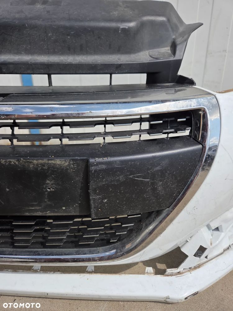 Zderzak przedni Peugeot 208 I LIFT - 10