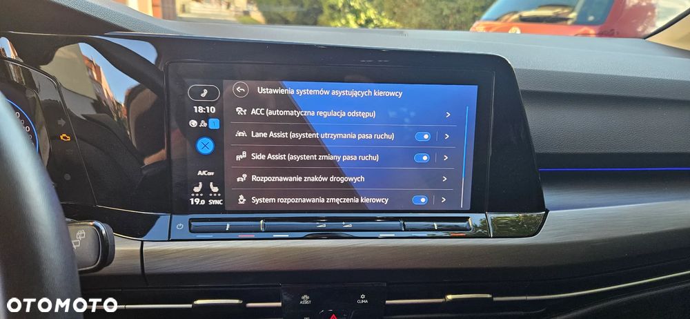 Volkswagen Golf 1.5 eTSI OPF DSG Style - 20
