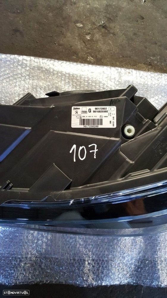 Farol Frente Esquerdo / Otica Esquerda Peugeot Partner Caixa (K9)  901 - 8