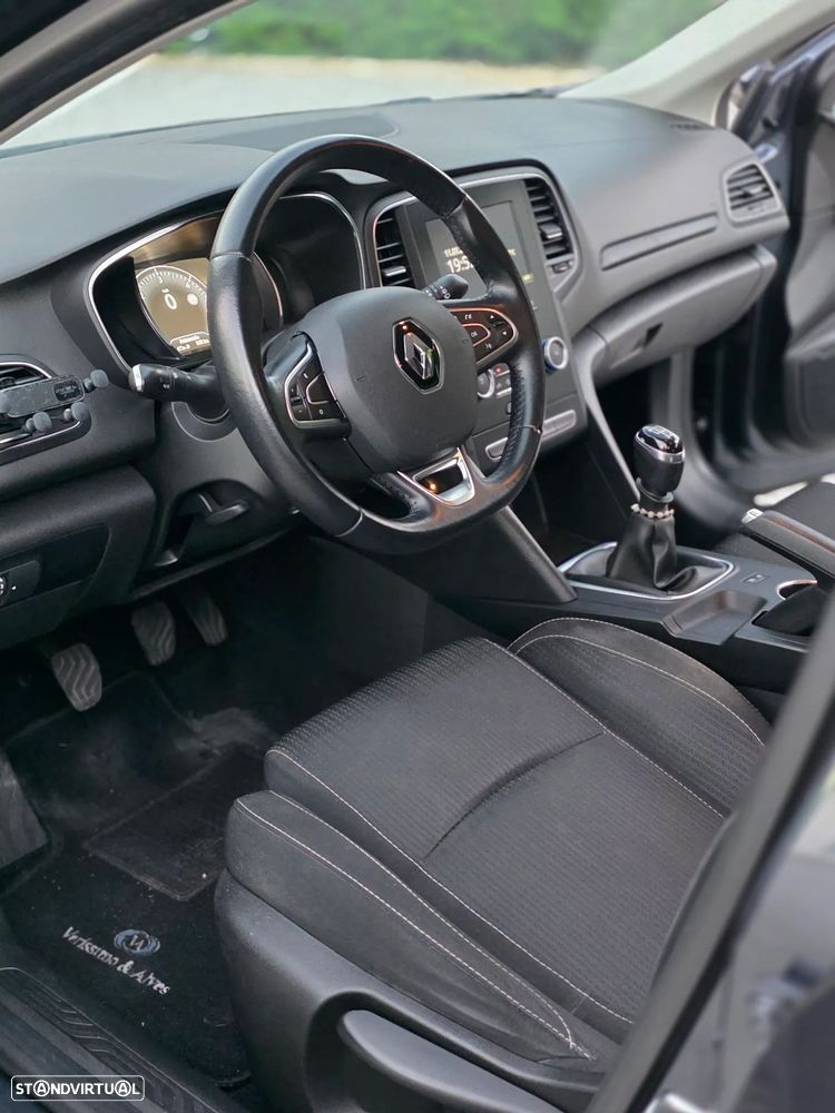 Renault Mégane ENERGY dCi 110 Start & Stop LIMITED - 19
