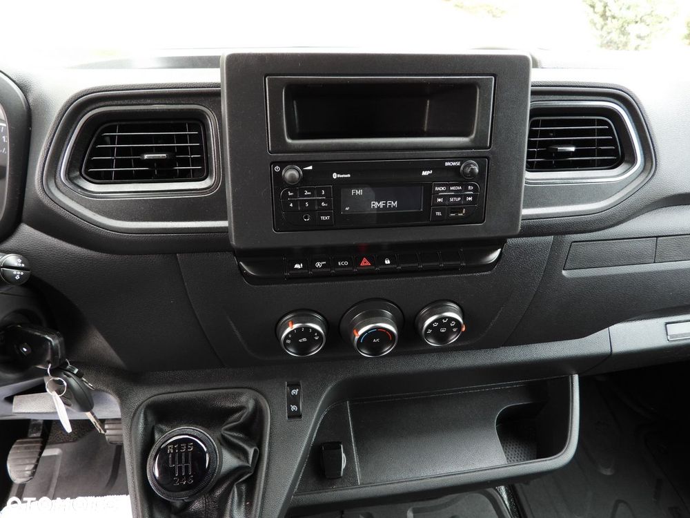 Renault MASTER  PLANDEKA 10 PALET WEBASTO TEMPOMAT LEDY PNEUMATYKA KLIMATYZACJA  165KM - 32