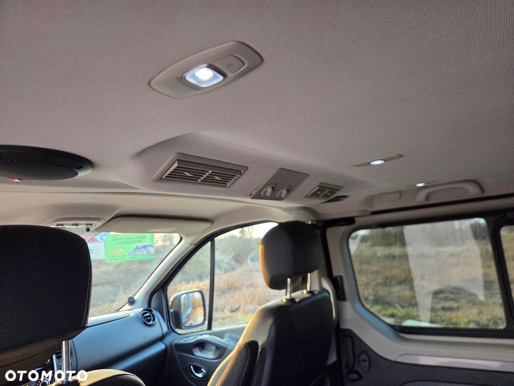 Renault Trafic 2.0 dCi - 12