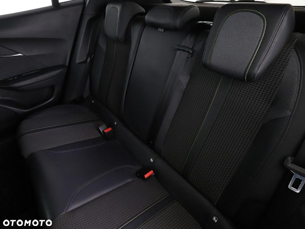 Peugeot 2008 1.2 PureTech GT Line S&S - 18