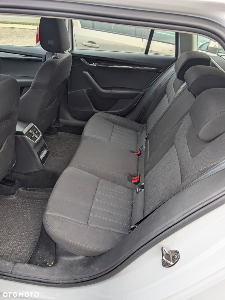 Skoda Octavia 1.5 TSI GPF ACT Clever DSG - 10