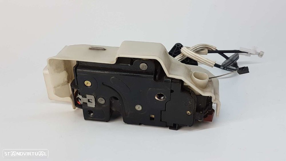 FECHADURA PORTA FRENTE ESQUERDA VOLKSWAGEN TOUAREG (7LA) TDI V10 - 6