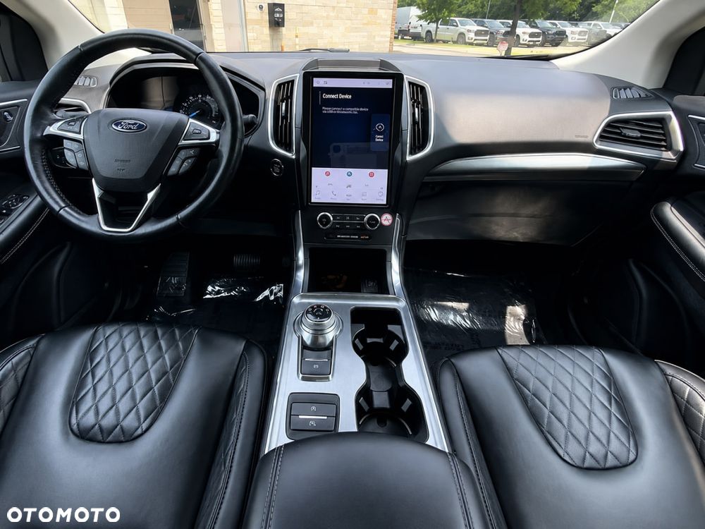 Ford Edge - 8