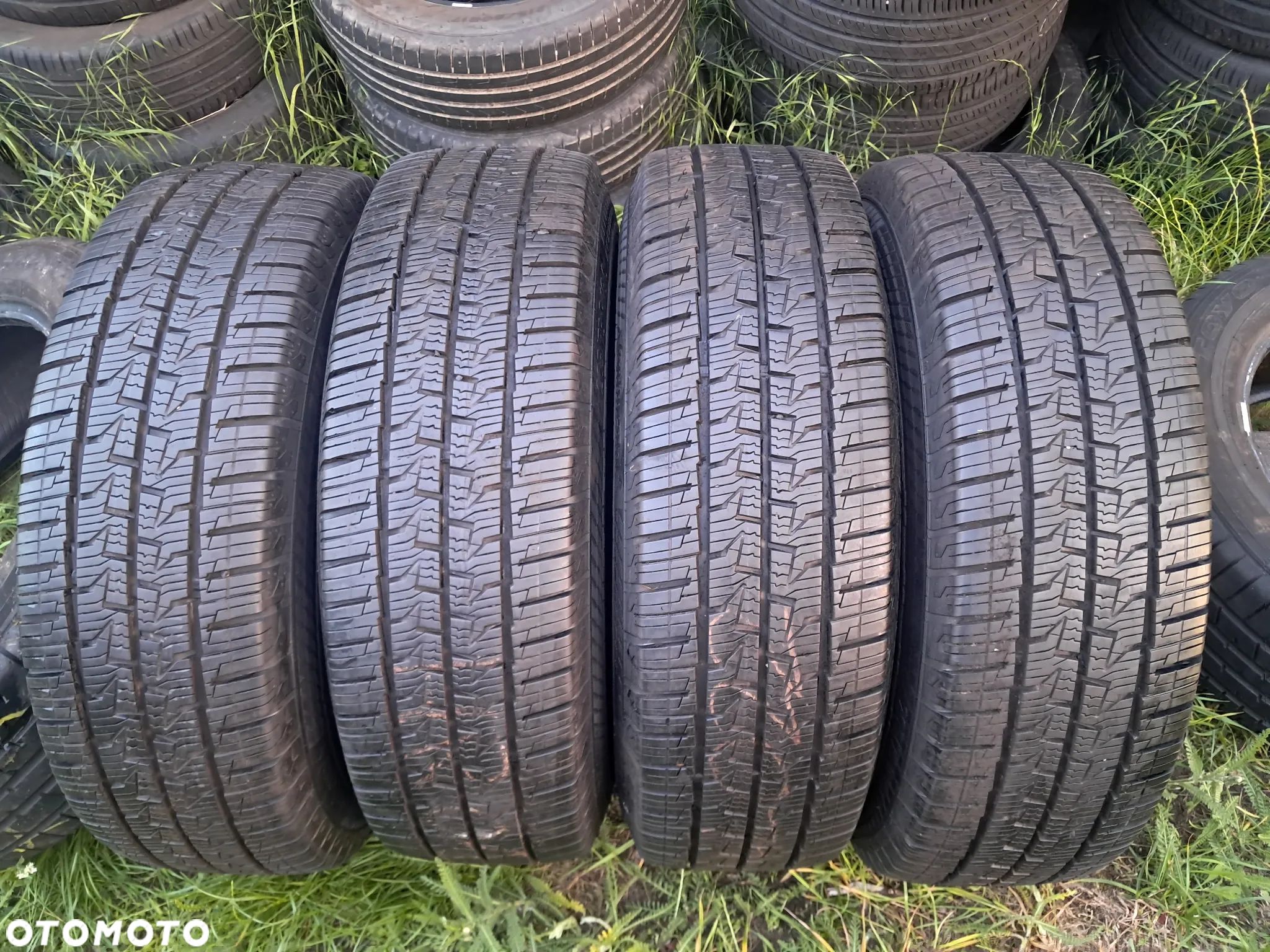 Opony wielosezonowe 205/75/16C 205/75R16C Continental Conti VanContact 4season komplet 4szt crafter ducato - 1