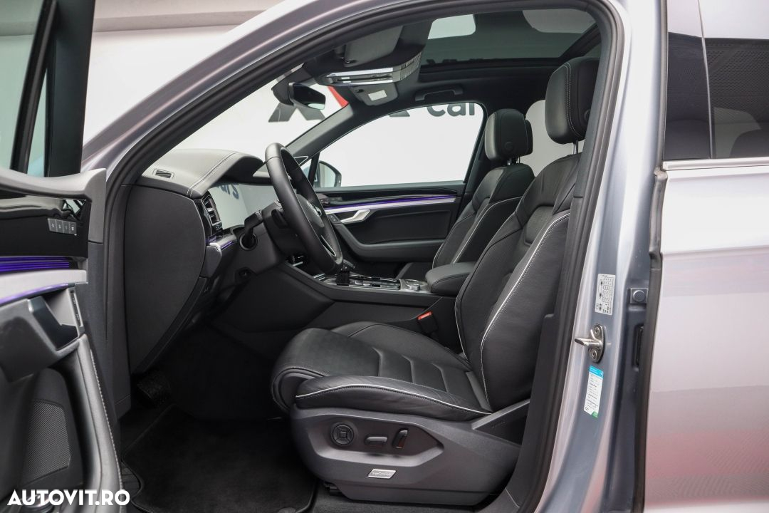 Volkswagen Touareg 3.0 V6 e-Hybrid 4Motion Aut. Elegance - 24