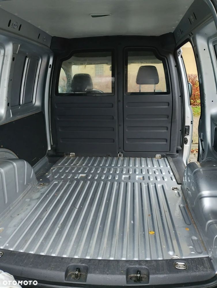 Volkswagen Caddy ver-1-6-tdi - 9