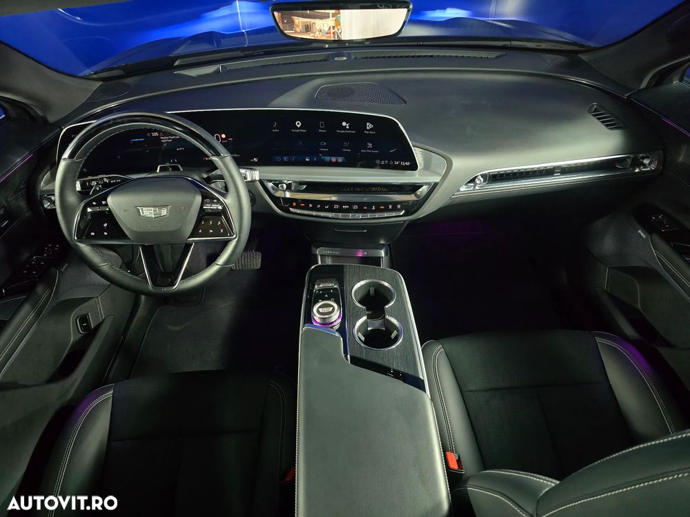 Cadillac Lyriq Sport - 9