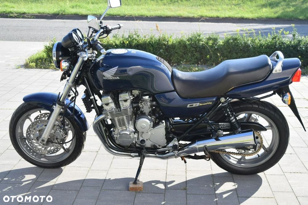 Honda CB - 12