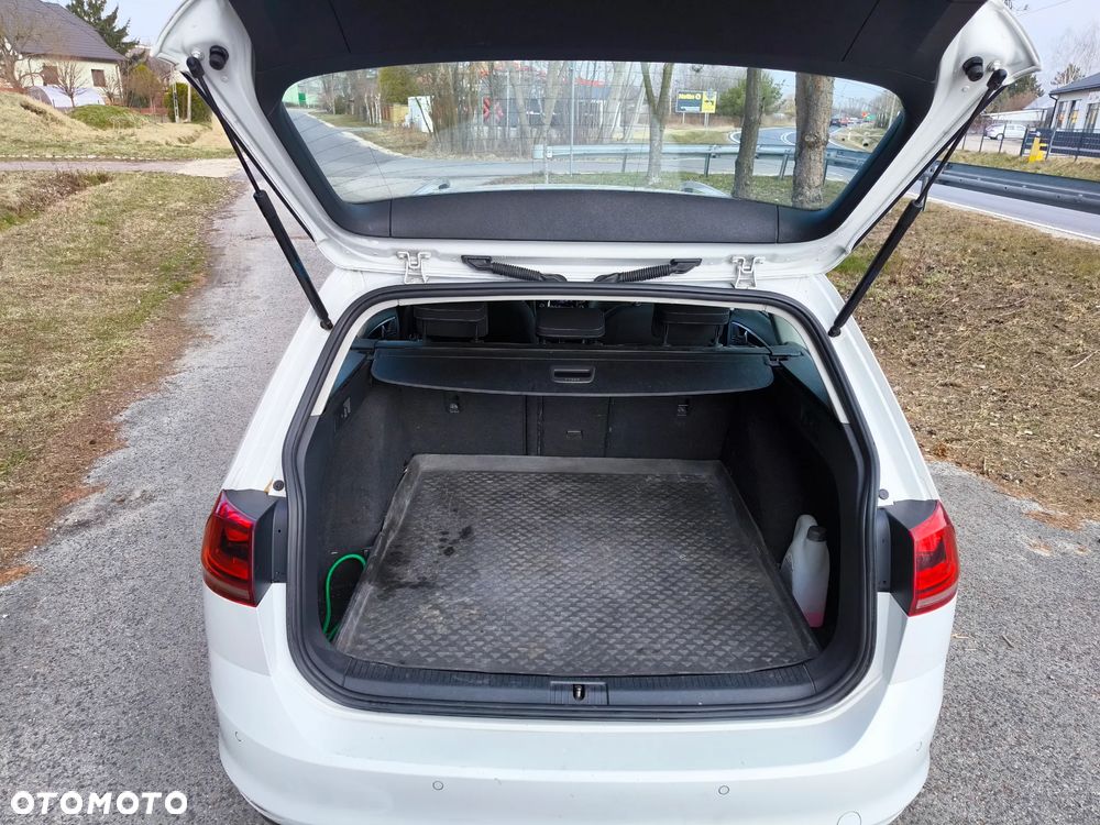 Volkswagen Golf VI 1.6 TDI Comfortline - 8