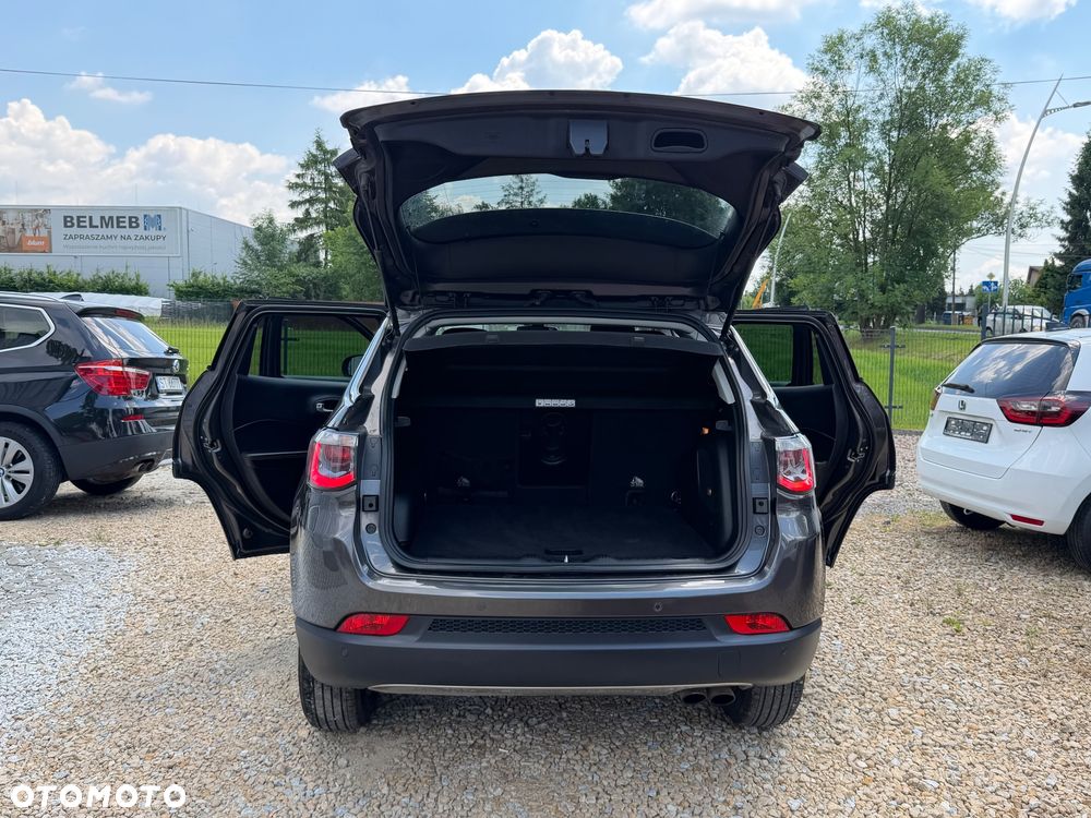 Jeep Compass - 10