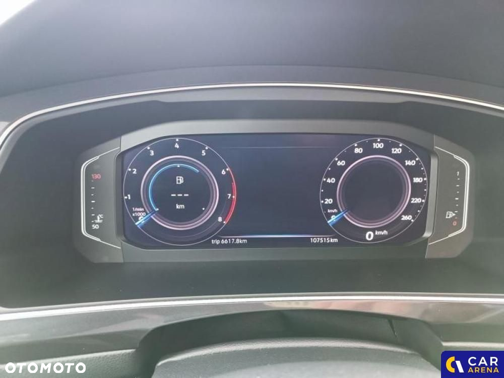 Volkswagen Tiguan - 12