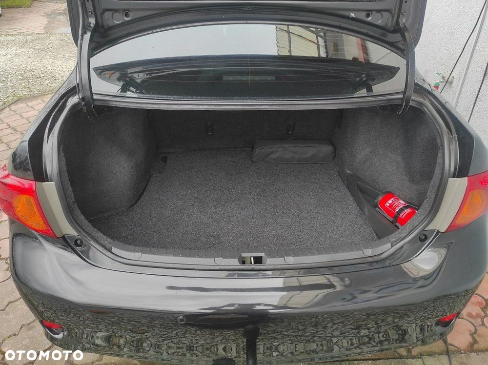 Toyota Corolla - 15