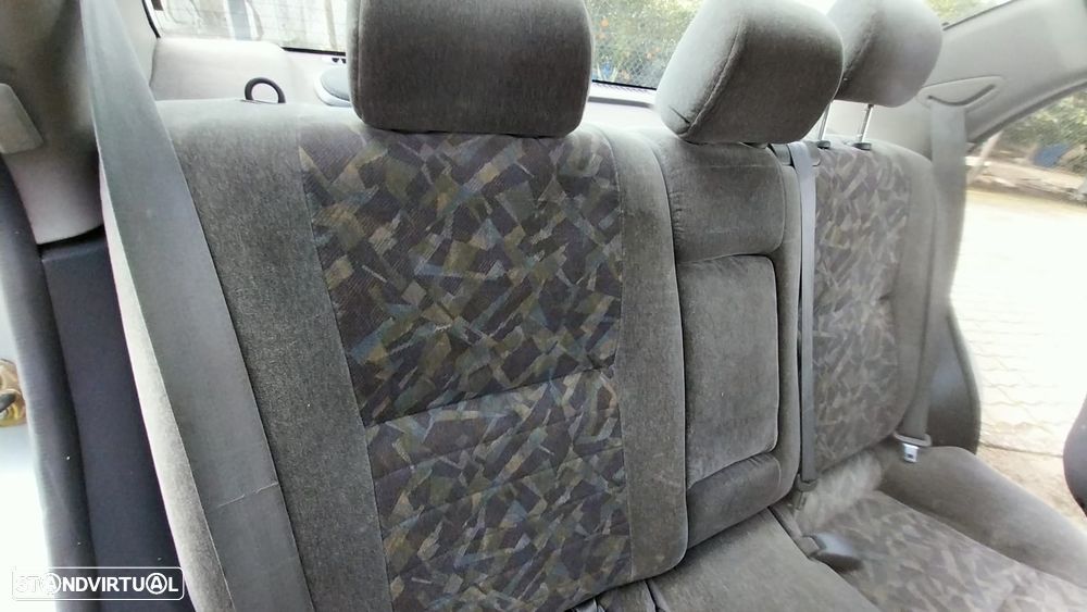Nissan Almera 1.4 GX+AC - 27