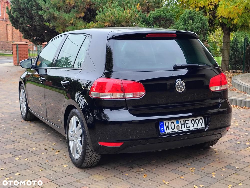 Volkswagen Golf - 28