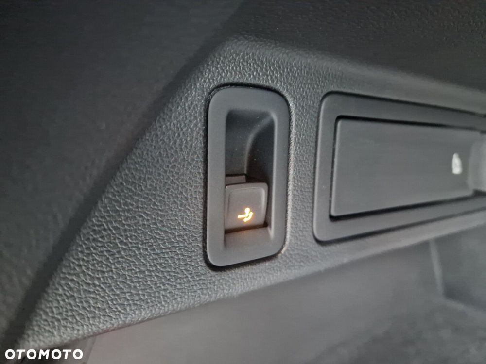 Volkswagen Tiguan 2.0 TDI SCR 4Mot R-Line DSG - 23