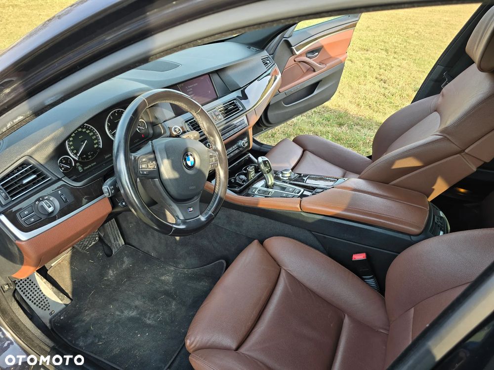BMW Seria 5 535i xDrive - 11