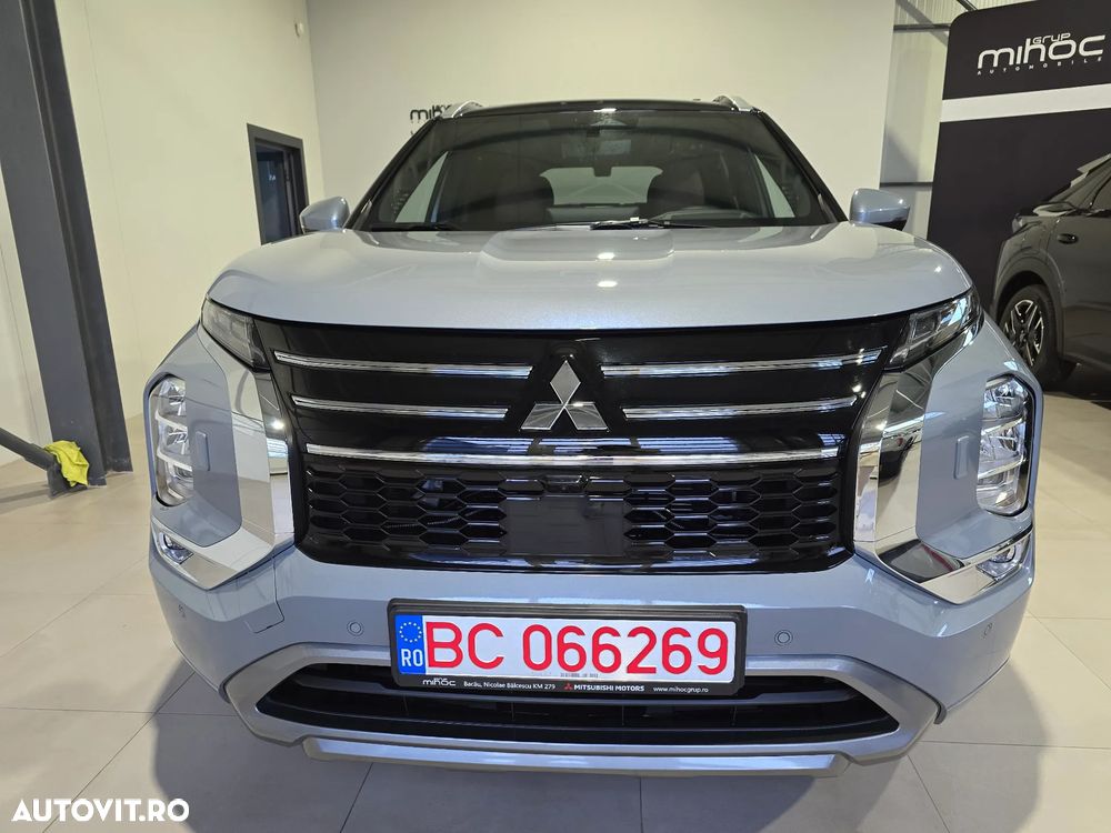 Mitsubishi Outlander - 21