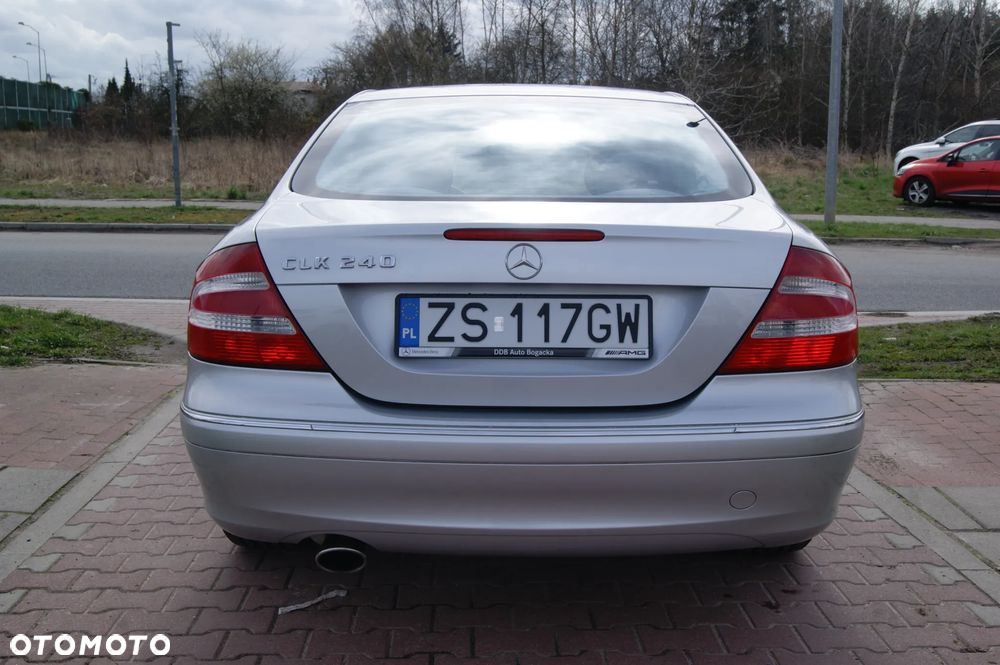 Mercedes-Benz CLK 240 Avantgarde - 6