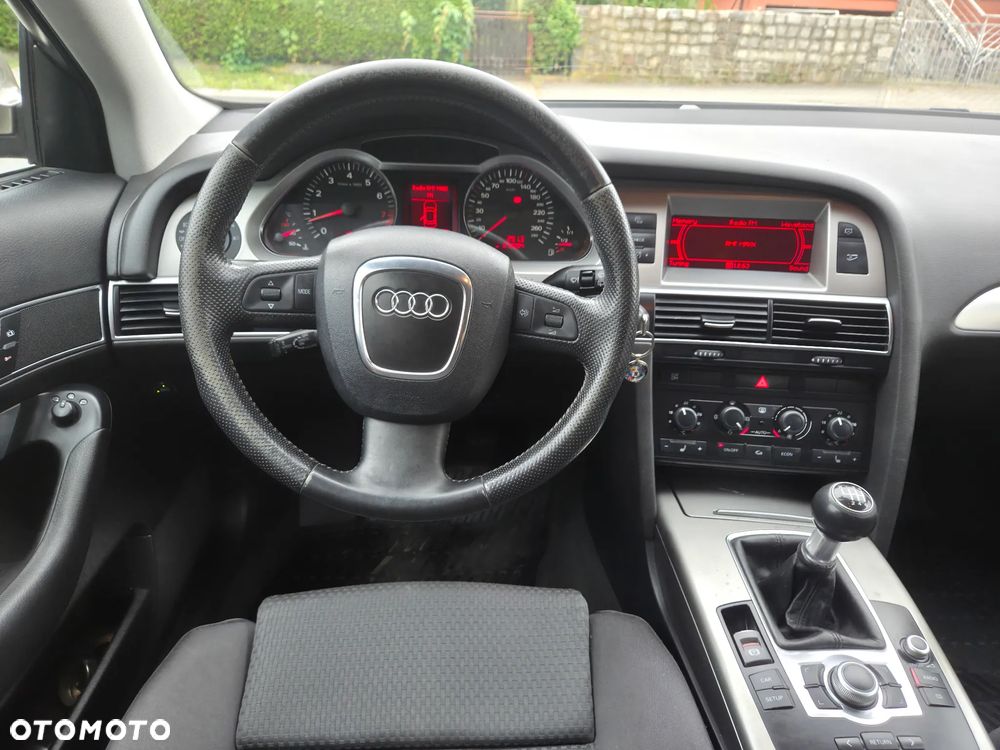 Audi A6 Avant 2.4 quattro - 14
