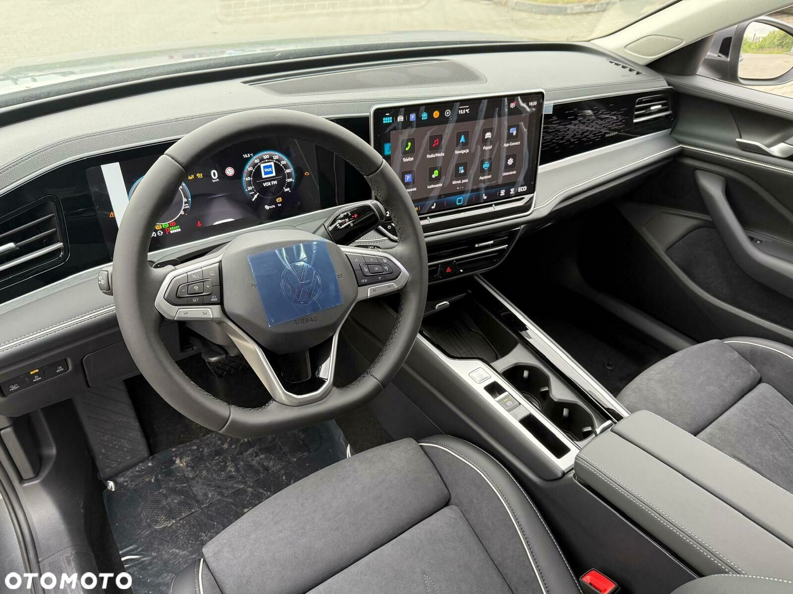 Volkswagen Passat 1.5 TSI eHybrid PHEV Elegance DSG - 12