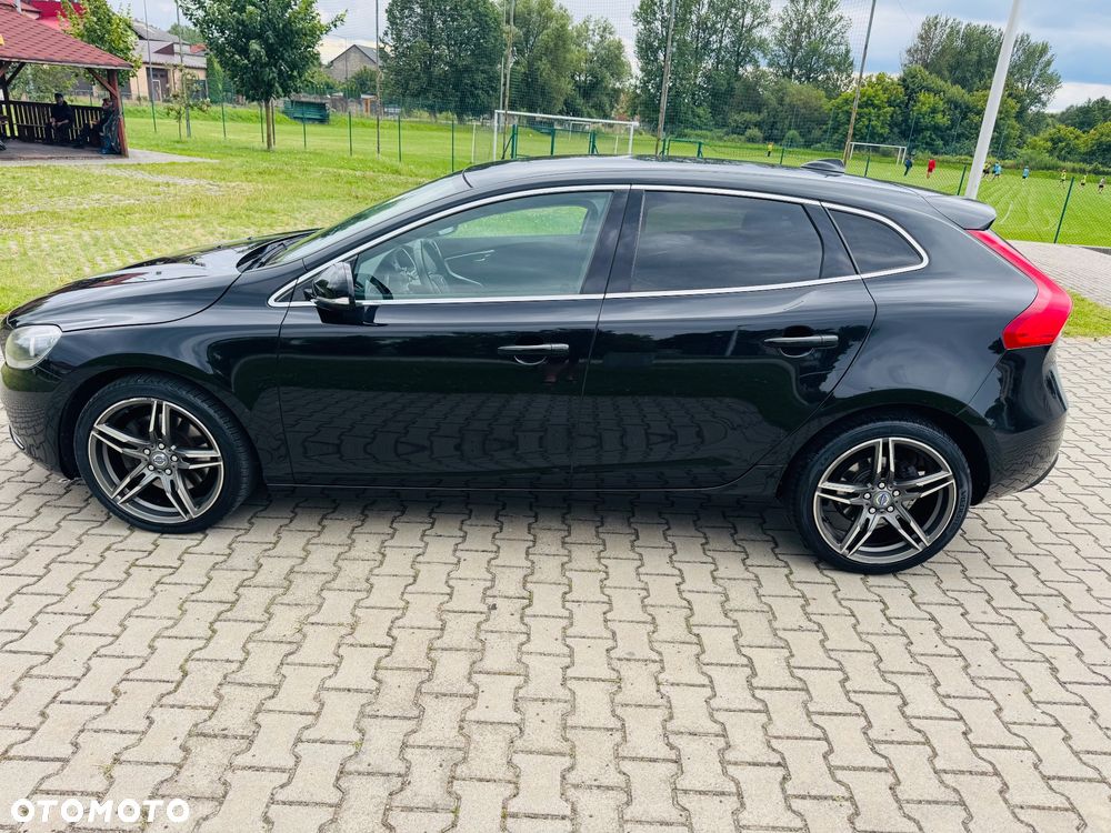 Volvo V40 D4 Momentum - 23