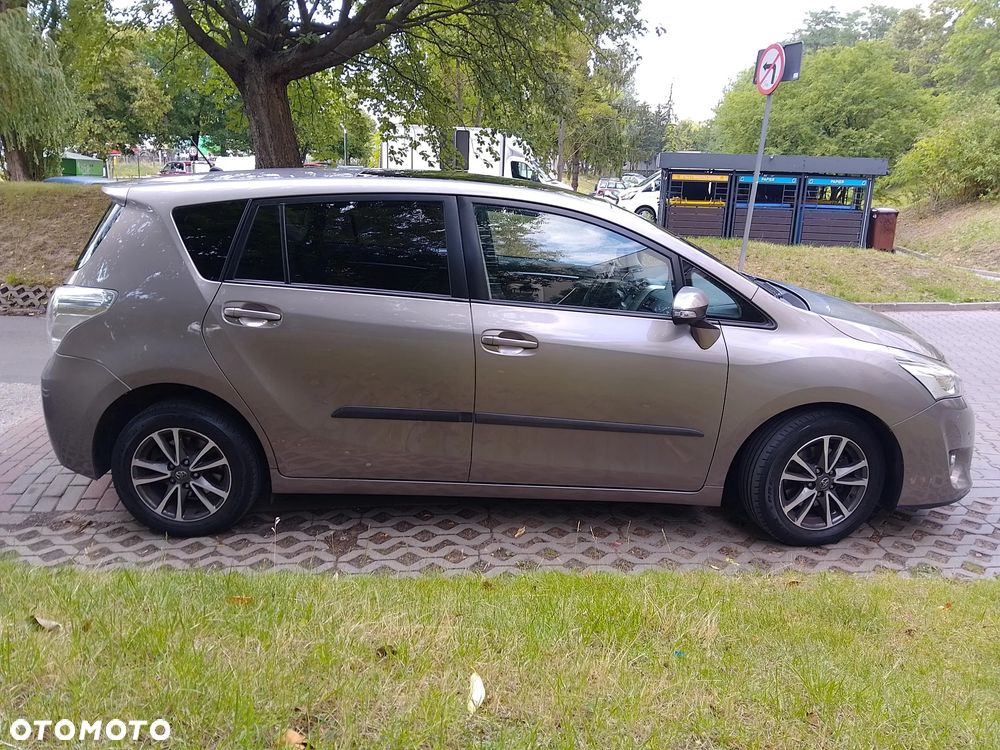 Toyota Verso 1.6 D-4D Active 7os EU6 - 4