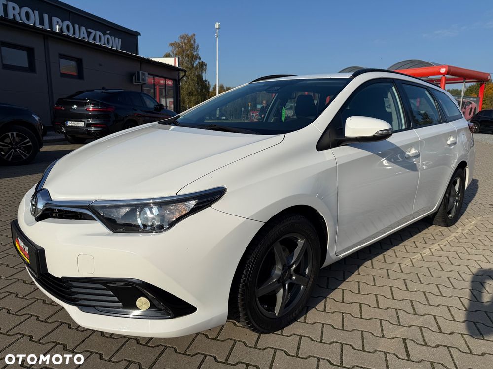 Toyota Auris 1.33 Dual-VVT-i Cool - 9