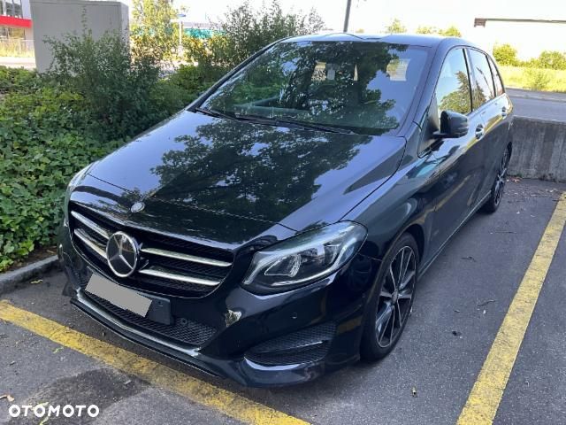 Mercedes-Benz Klasa B 250 7G-DCT UrbanStyle Edition