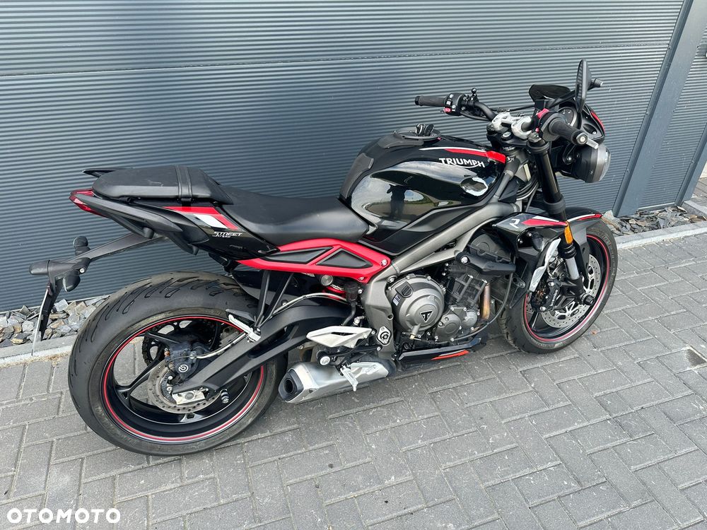 Triumph Street Triple - 3