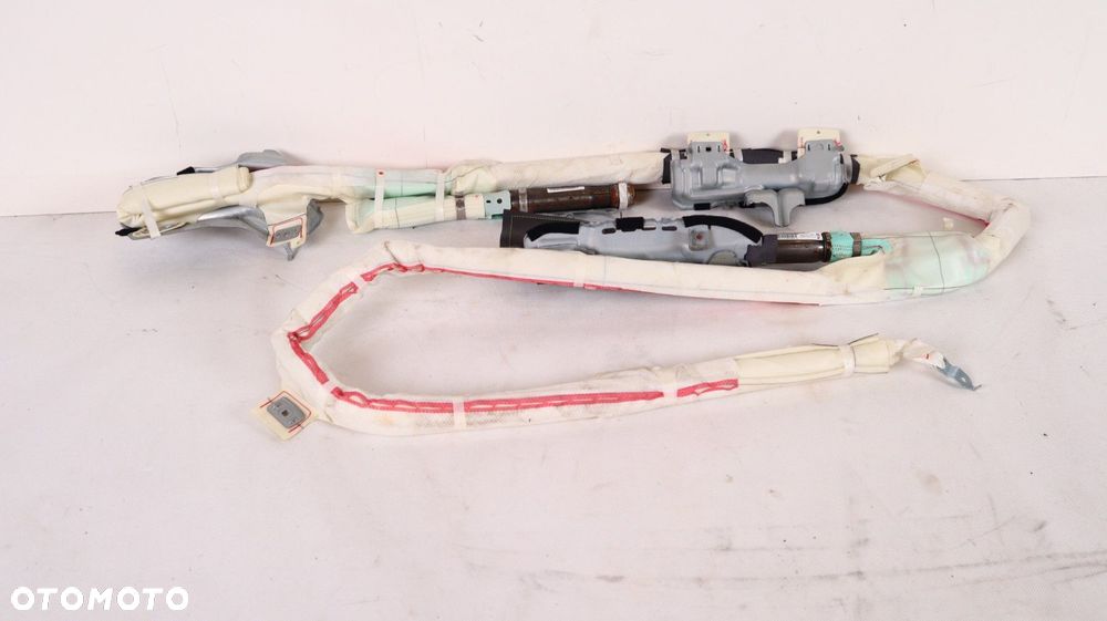 TOYOTA LAND CRUISER 200 KURTYNA AIRBAG PRAWY