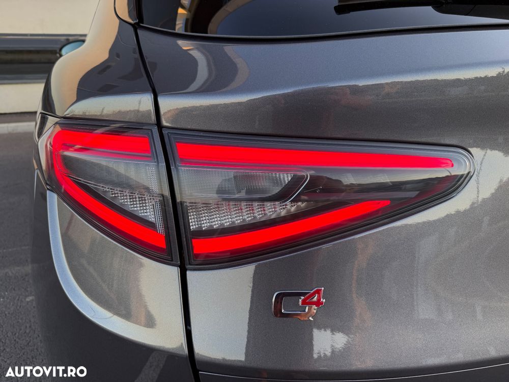Alfa Romeo Stelvio - 14